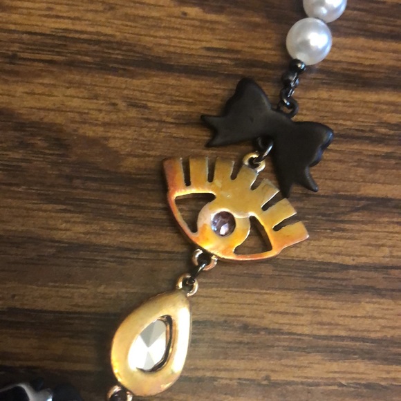 Betsey Johnson necklace - Picture 2 of 6